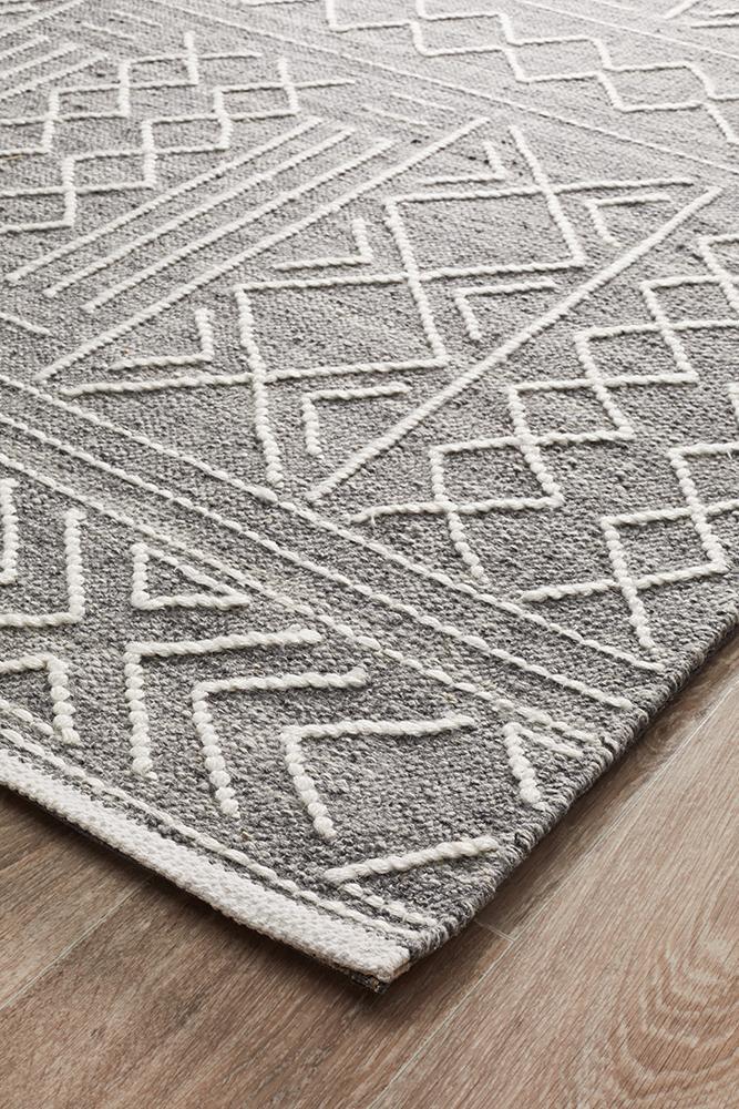 George EightOSeven Grey Rug
