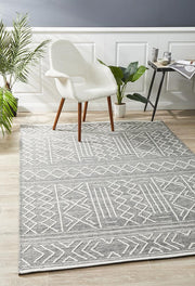 George EightOSeven Grey Rug