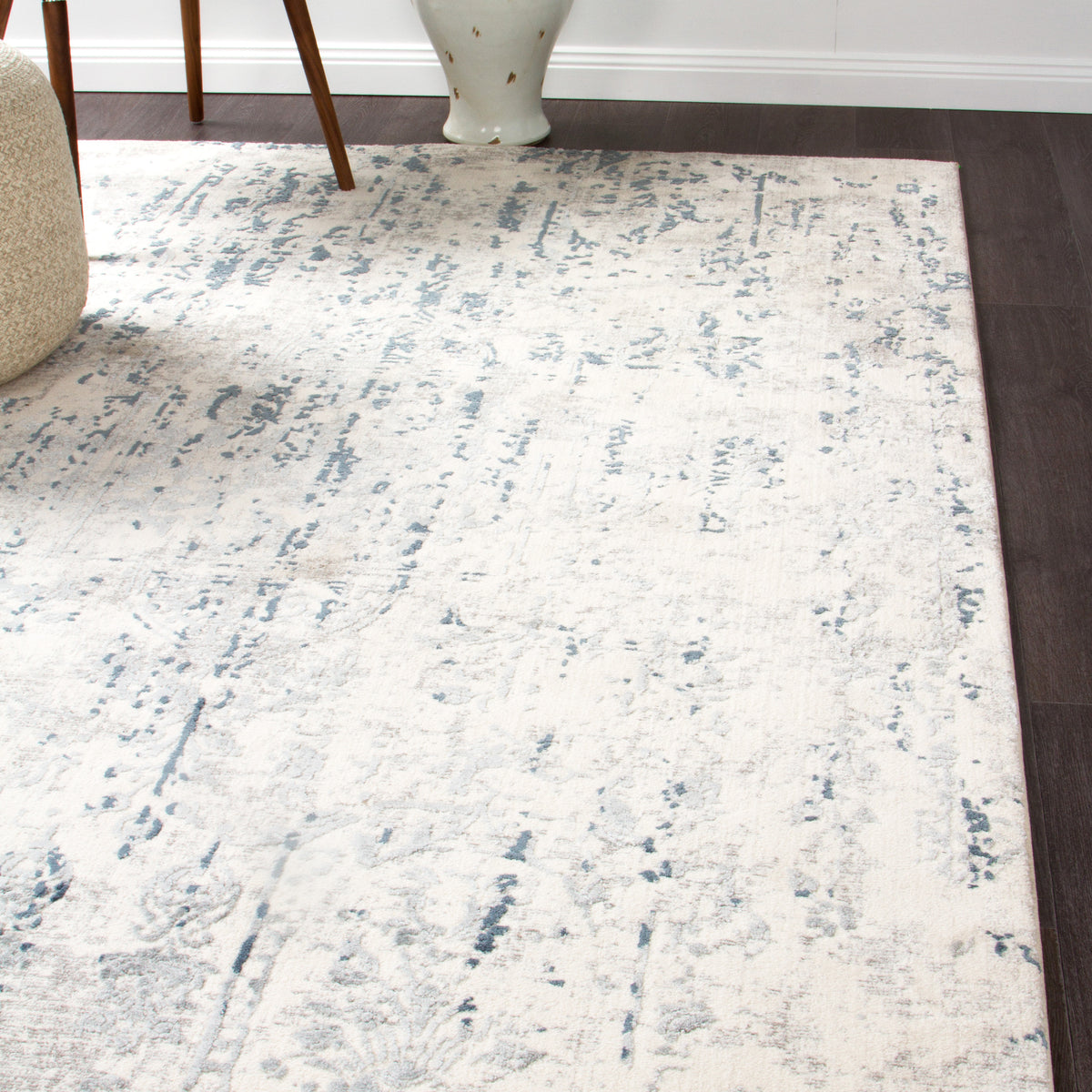 Farah Distressed Contemporary Rug White Blue Grey —