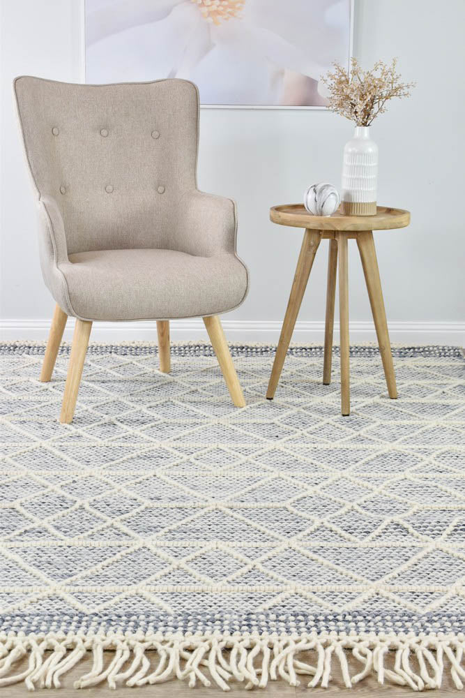 Albino Fringe Blue White Wool Rug — SydneyRugsOnline