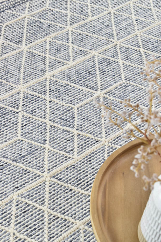 Albino Blue White Wool Rug