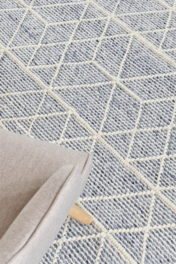 Albino Blue White Wool Rug