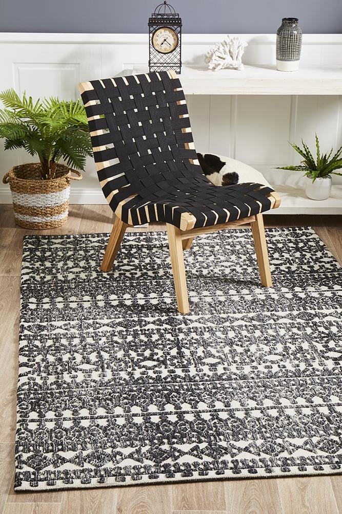 Denim Yasman Ivory Black Rug