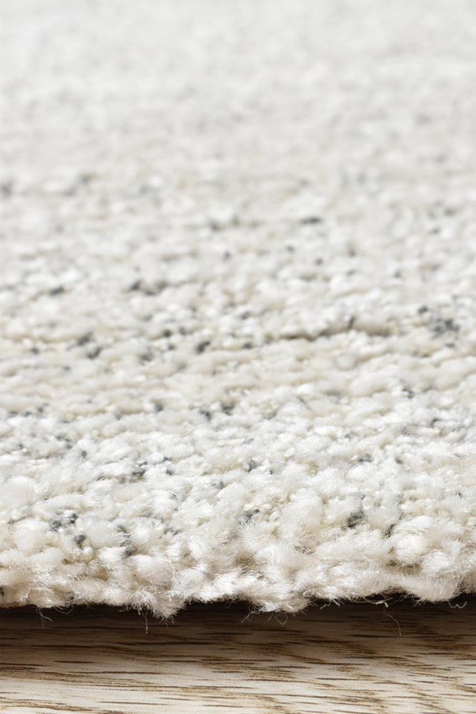 Scandinavian Shaggy Plain Cream Rug