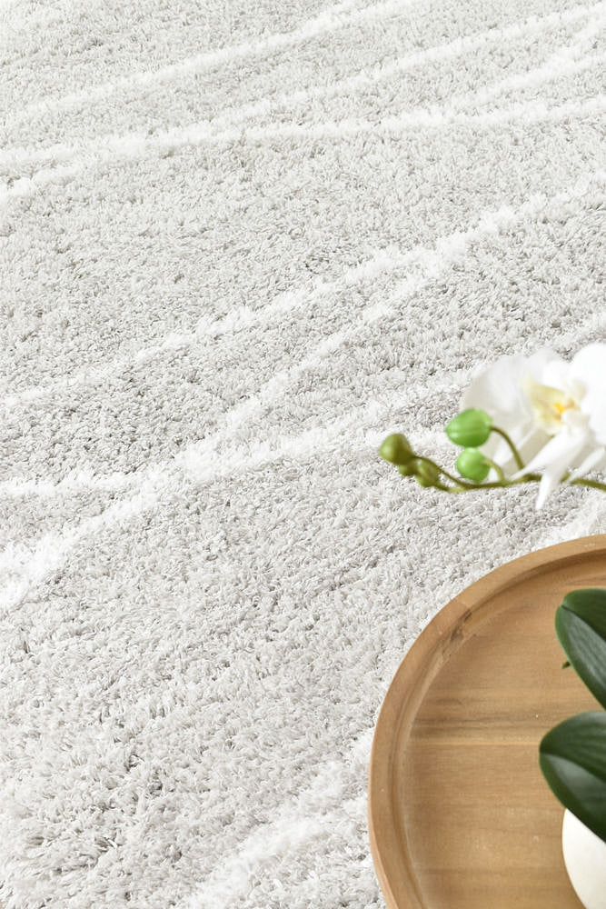 Cobi Lucky Shaggy Light Grey Rug