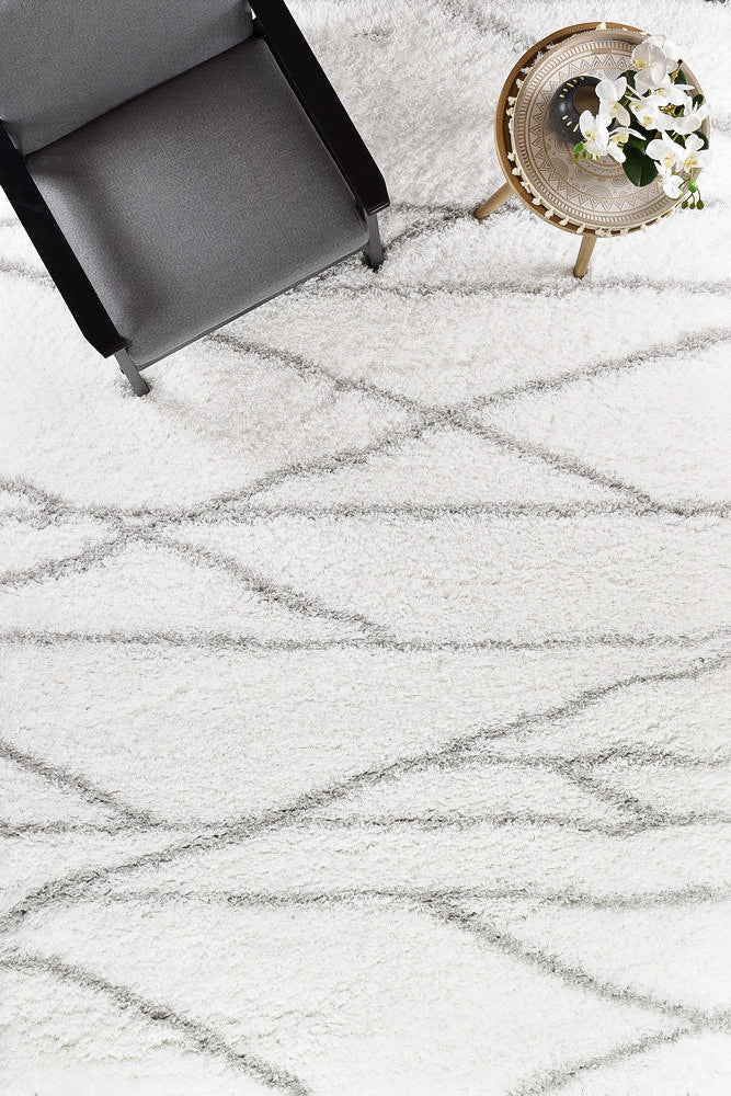 Cobi Lucky Shaggy White Rug
