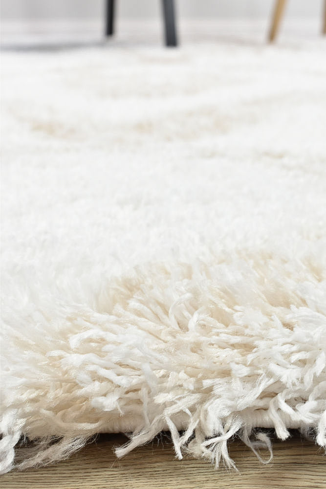 Cobi Madstone Shaggy Beige White Rug