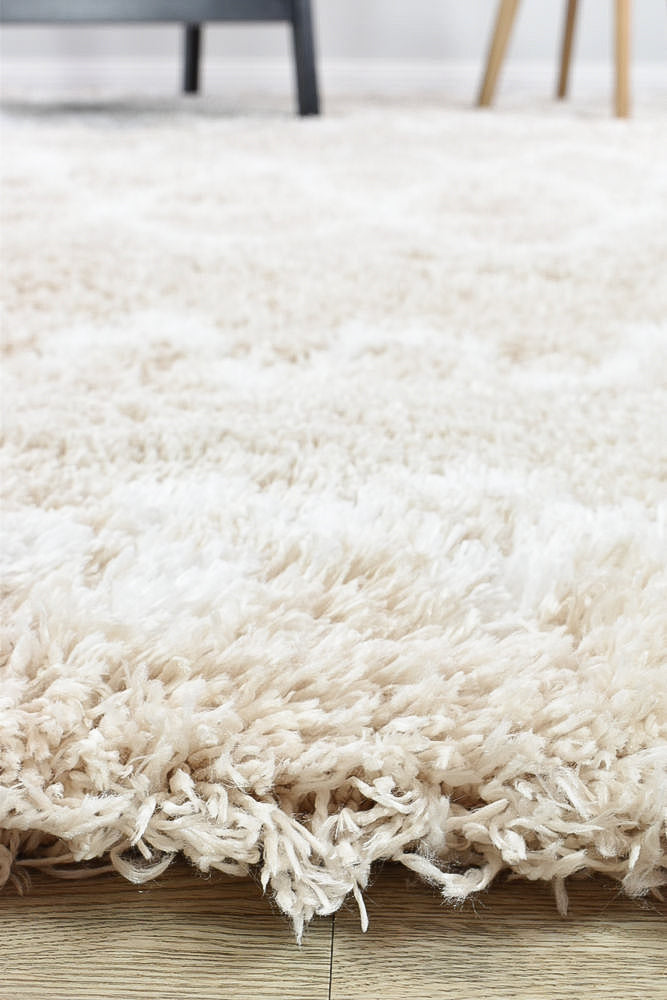 Cobi Charm Shaggy Beige Rug