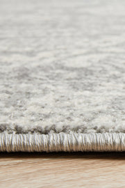 Gwyneth Stunning Transitional Silver Round Rug