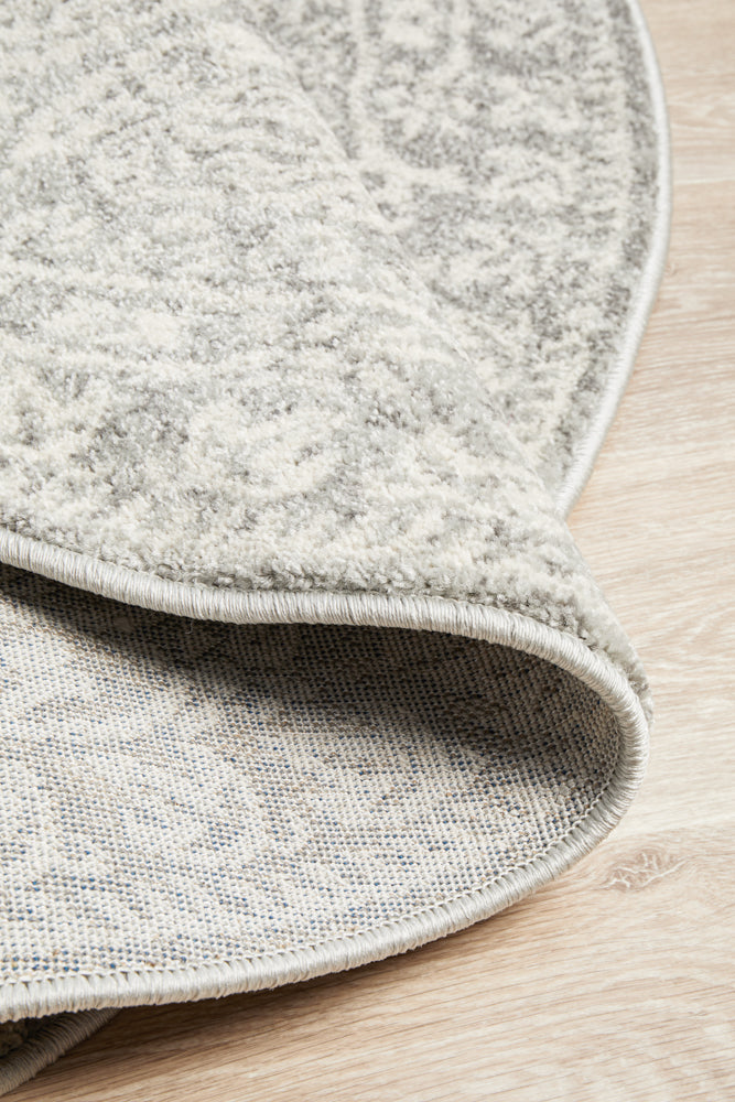Gwyneth Stunning Transitional Silver Round Rug