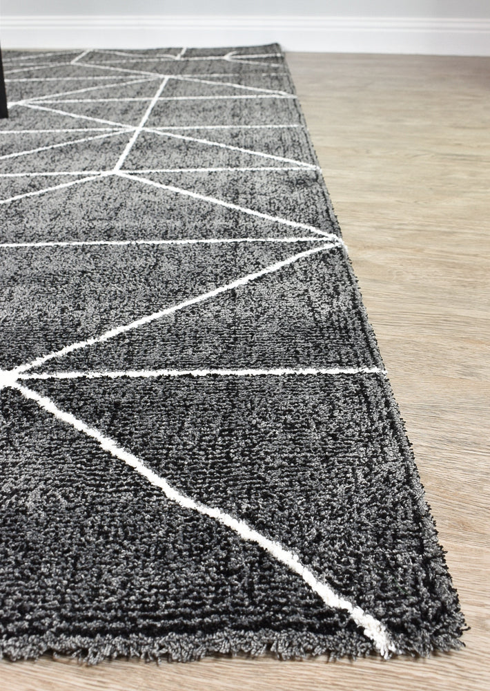 Vicinal Bibber Black Rug