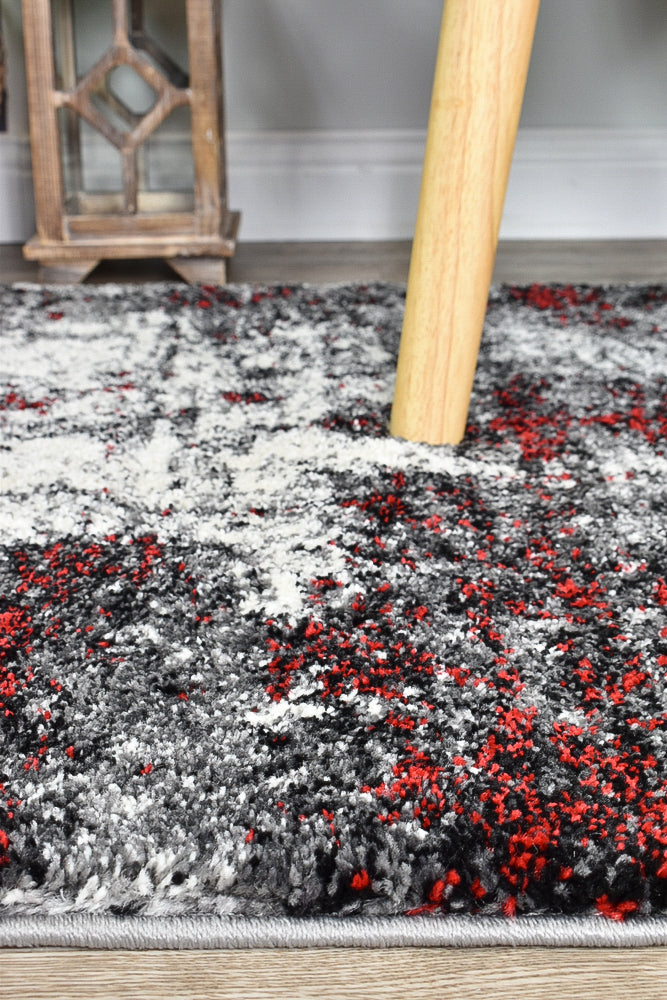 Pompon Tress White Red Runner Rug