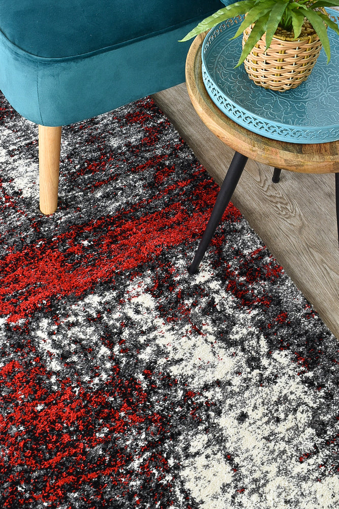 Pompon Tress White Red Runner Rug