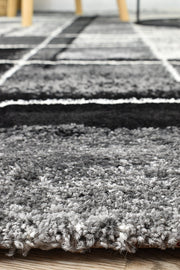 Pompon Verge Grey Black Rug