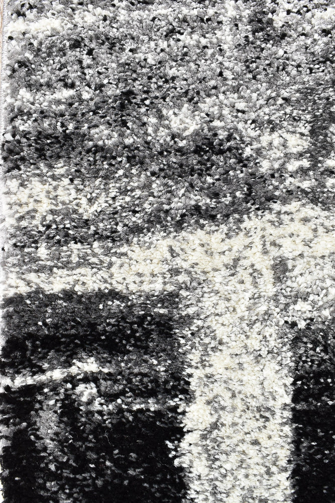 Pompon Crest Grey Runner Rug