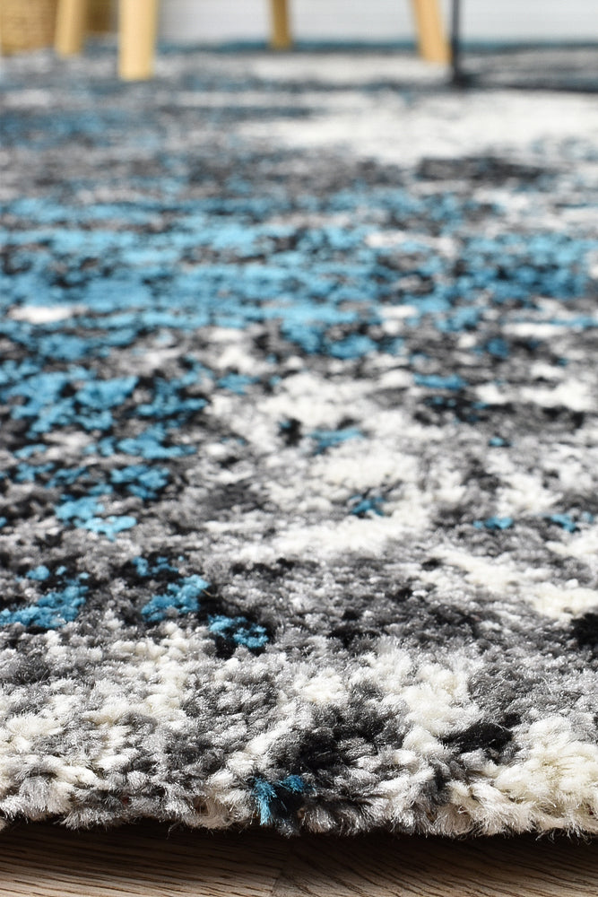 Pompon Tress White Turquoise Rug