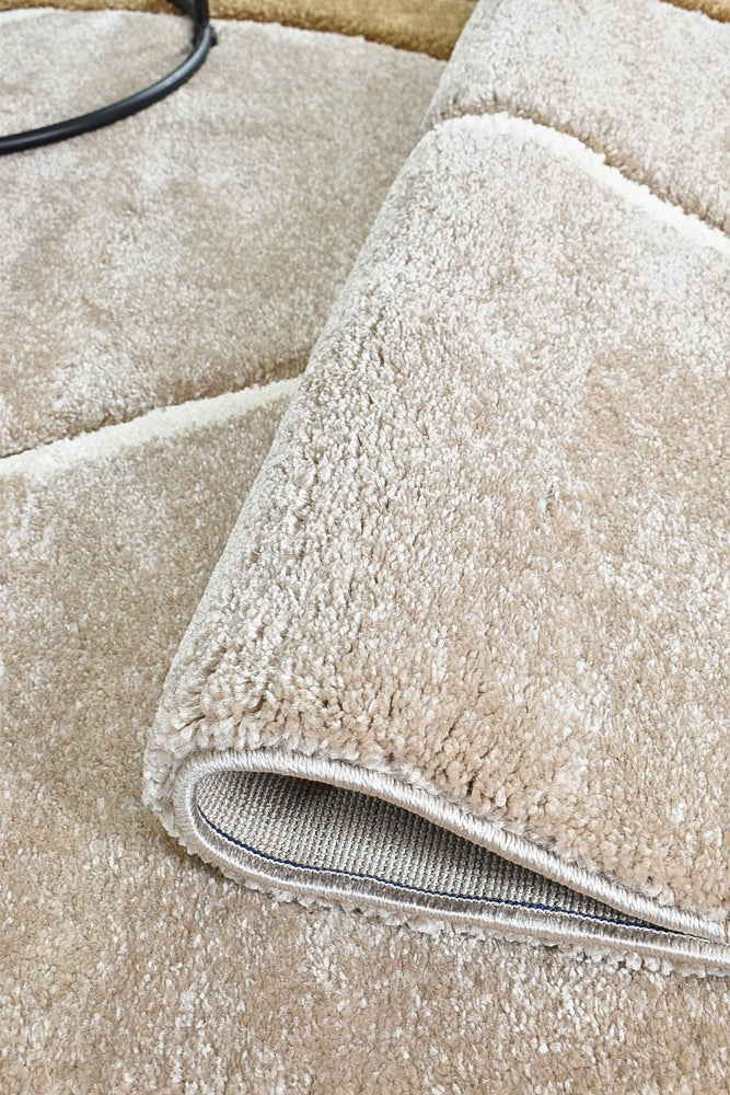 Pompon Fluff Beige Rug