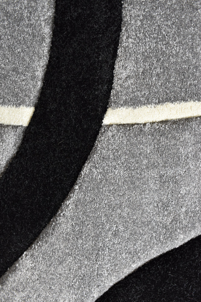 Pompon Fluff Light Grey Black Rug