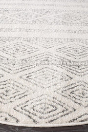 Gynama White And Grey Tribal Round Rug