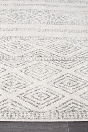 Gynama White And Grey Tribal Rug