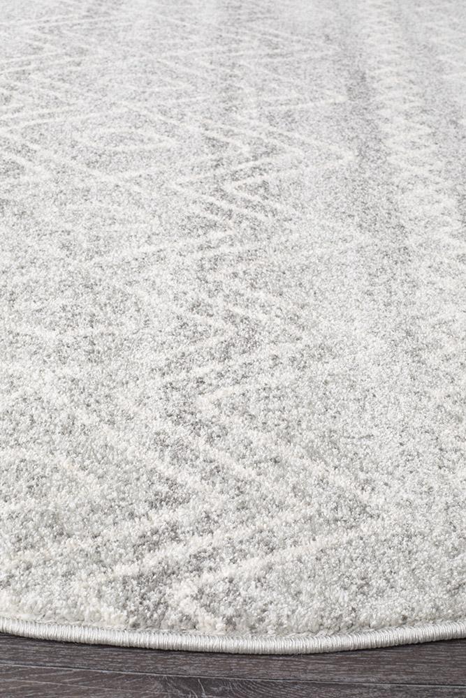 Gynama Silver Tribal Round Rug