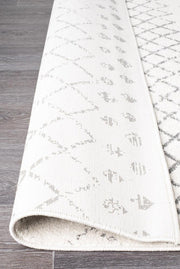 Gynama White Grey Tribal Rug