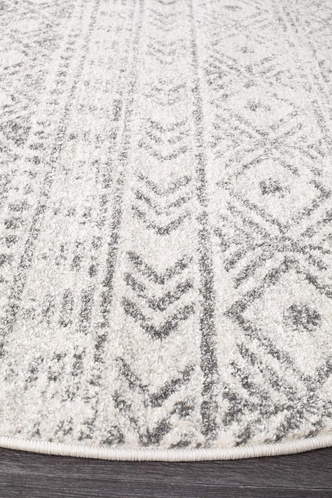 Gynama White Grey Rustic Round Rug