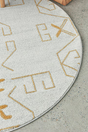 Elysium Scalar Gold Round Rug