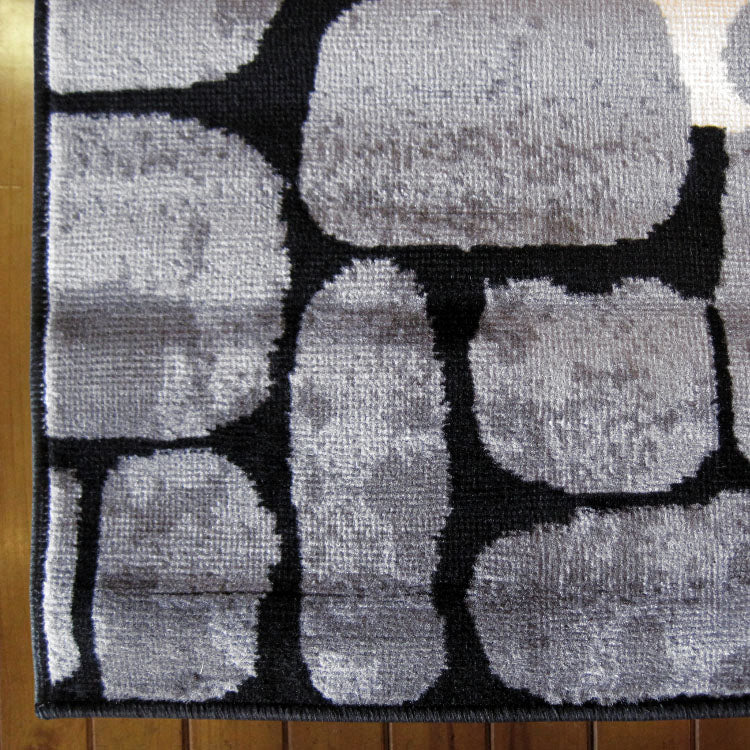 Medori Garnet Grey Rug