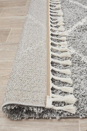 Xanthous Silver Rug