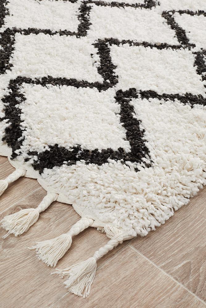 Xanthous White Runner Rug