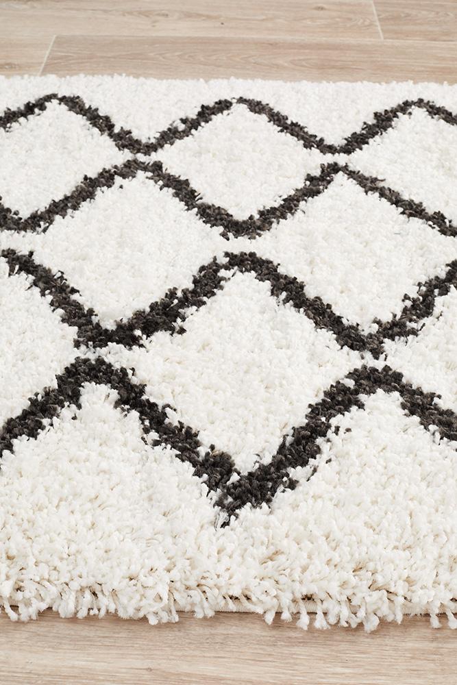 Xanthous White Runner Rug