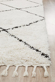 Buff White Rug