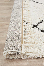 Buff White Rug