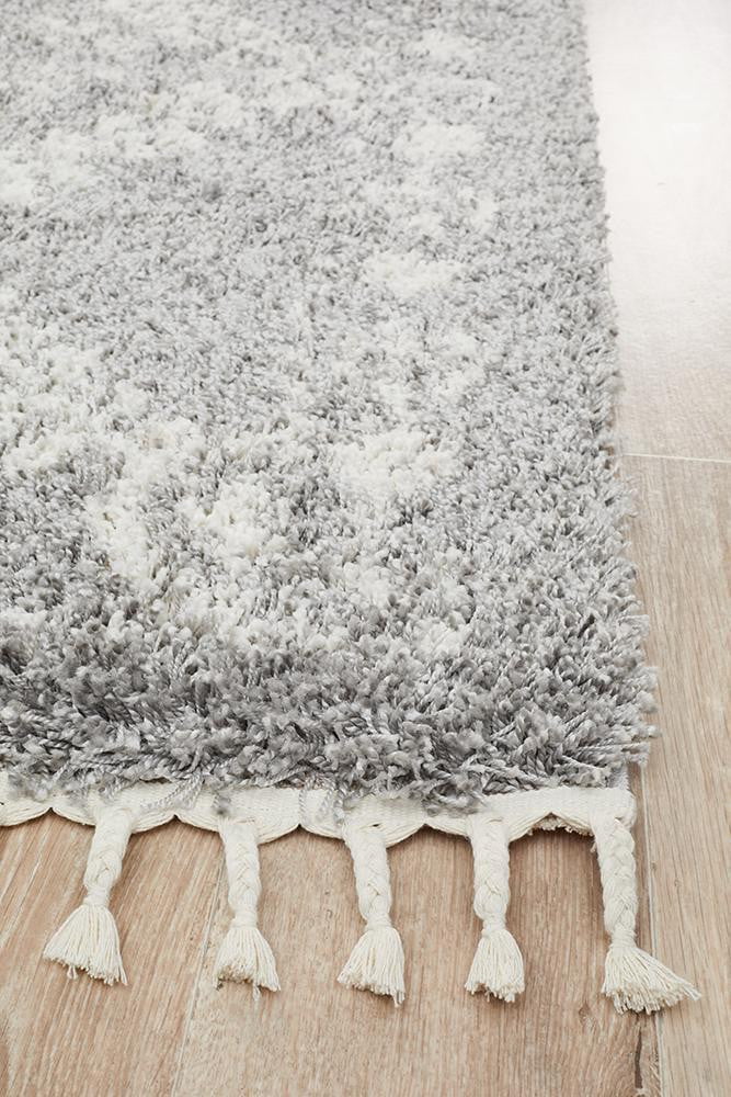 Bisque Silver Rug