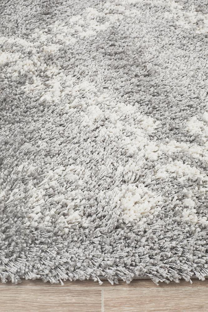 Bisque Silver Rug