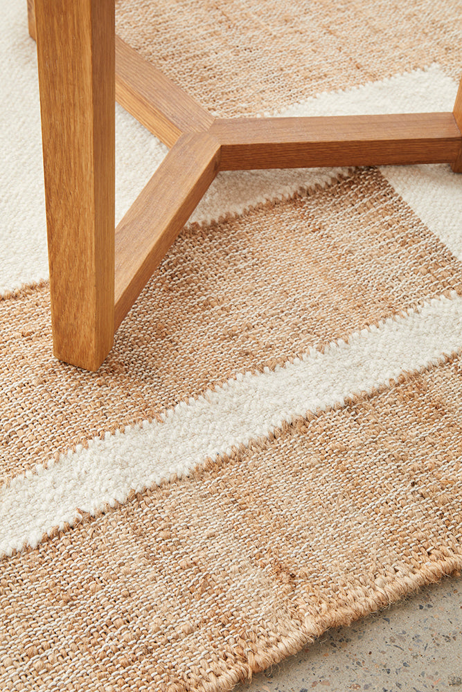 Region Pampas Natural Rug