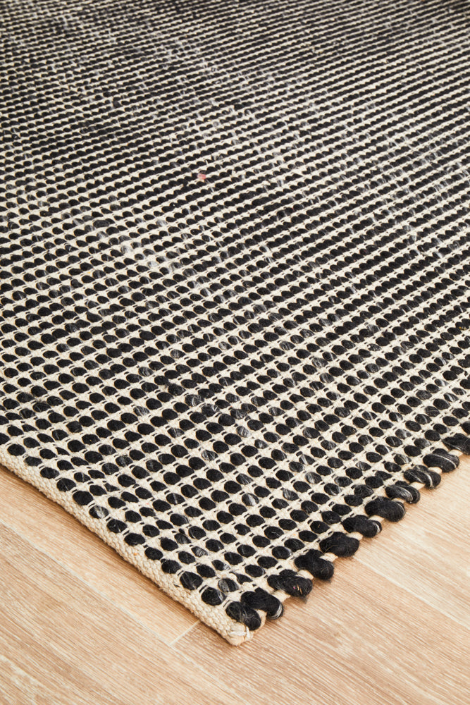Skandinavian Wool Black Rug