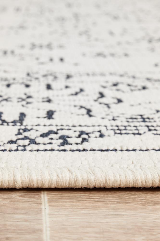 Littoral Beauteous White Rug