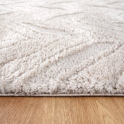 Touchy Chevron Beige Shag Rug