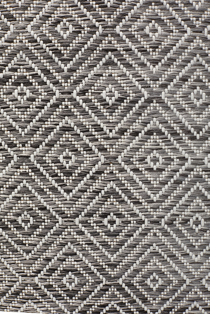 Courtyard Deck  Grey Runner Rug
