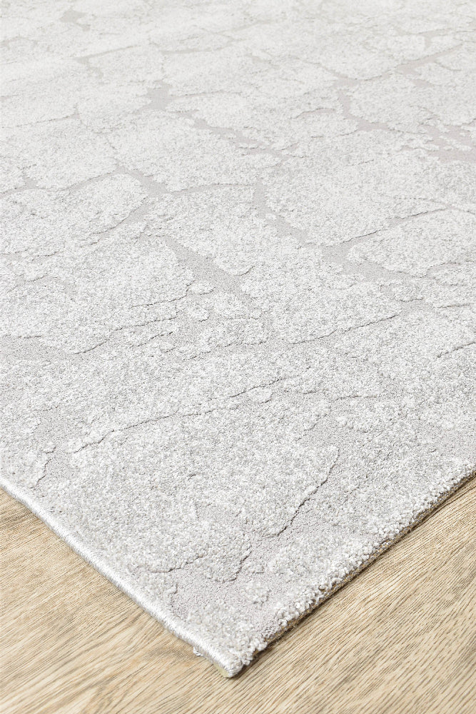 Relief Agate White Rug