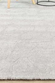 Relief Agate White Rug