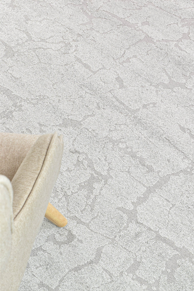 Relief Agate White Rug