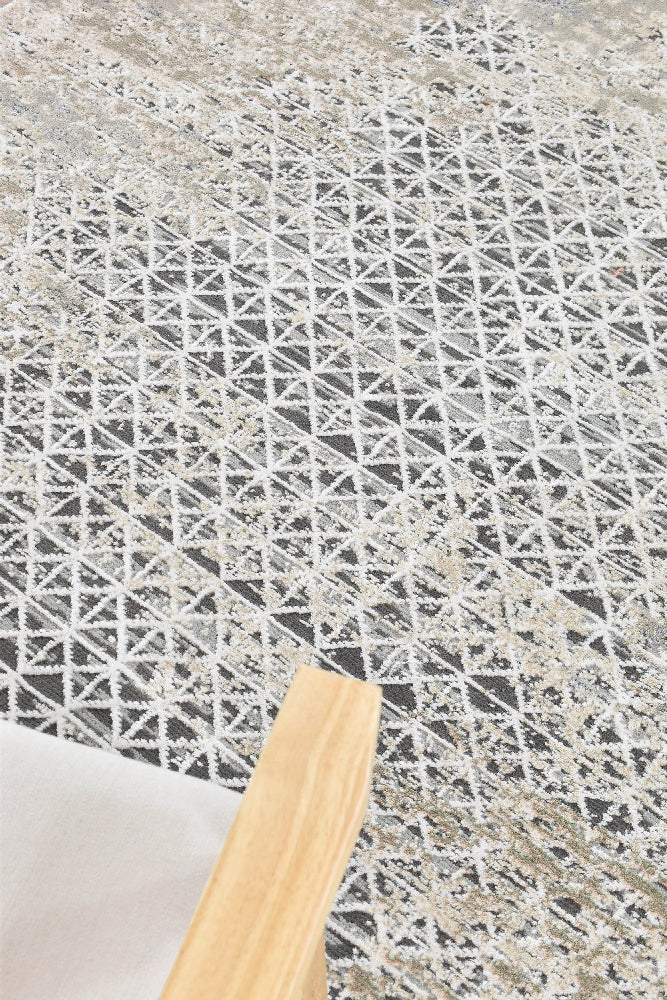 Venessa Swift Beige Trellis Rug