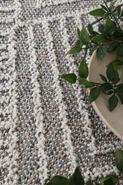 Lacuna menchu Grey Rug