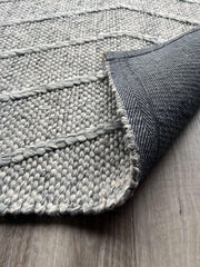 Zig Zag Spotted Grey Round Rug