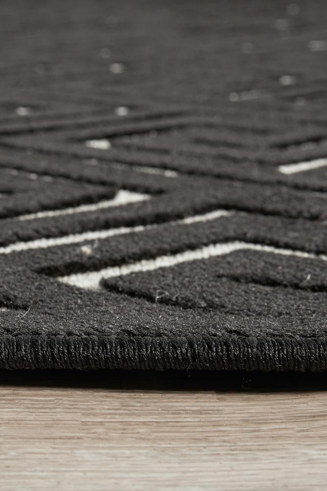 Edfu Truth Black & Gold Rug