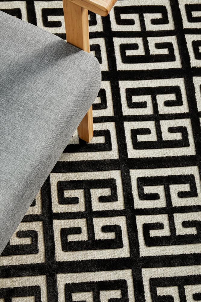 Edfu Maze Black & Gold Rug