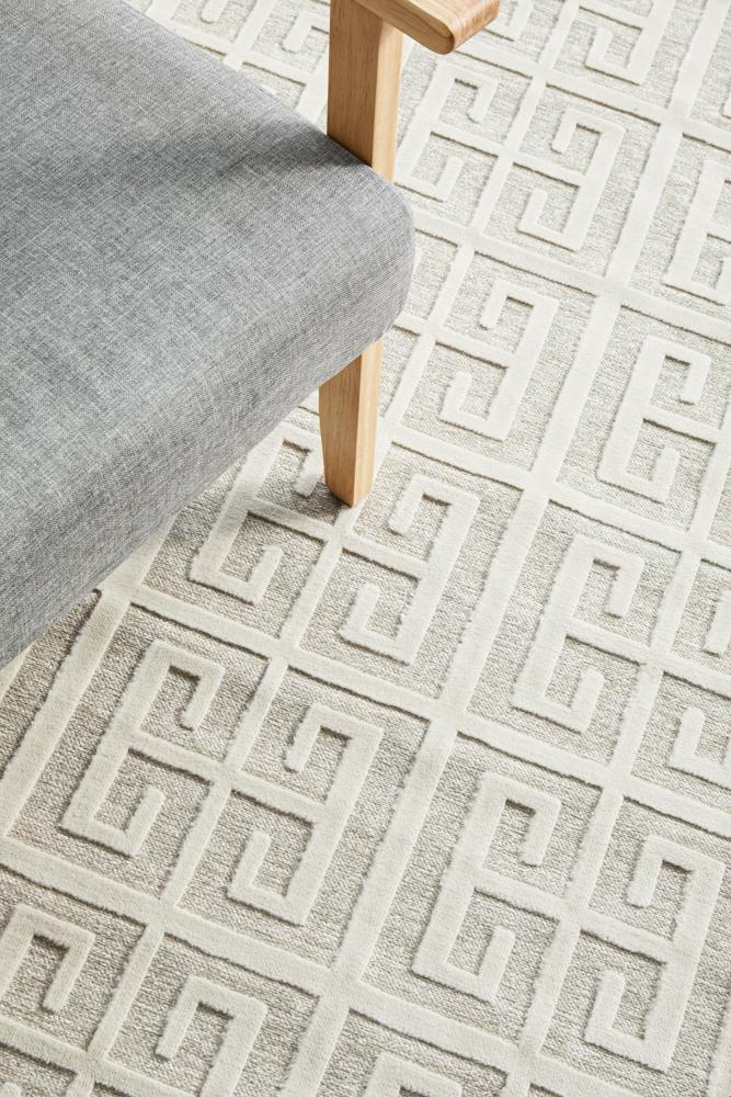 Edfu Maze Natural White Runner Rug